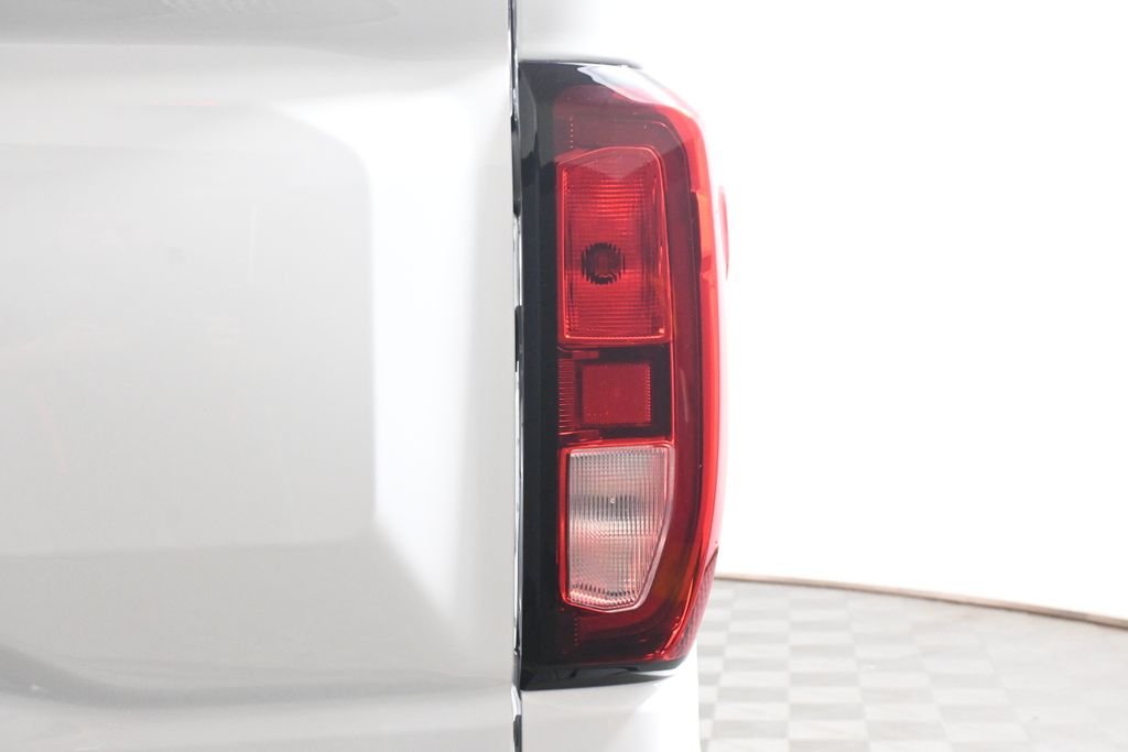 Used 2025 White GMC Elevation image 13