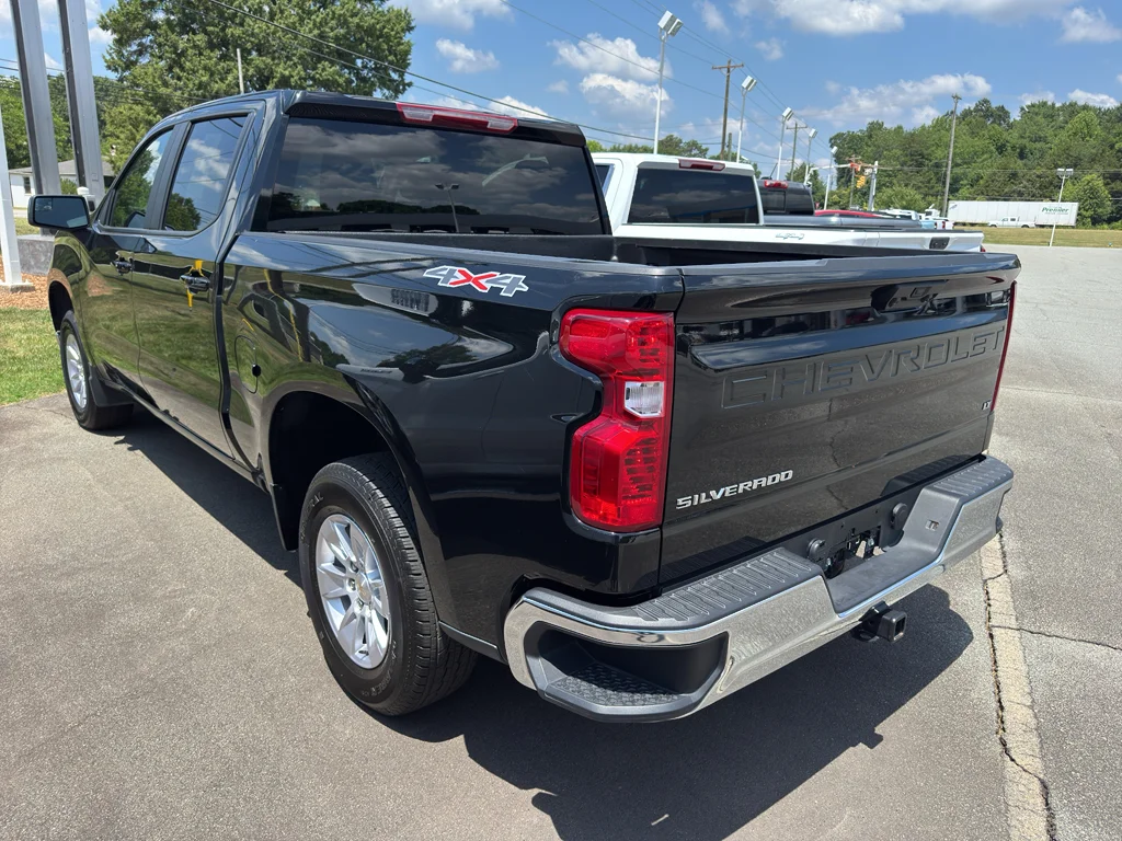 Used 2026 Black Chevrolet LT image 4