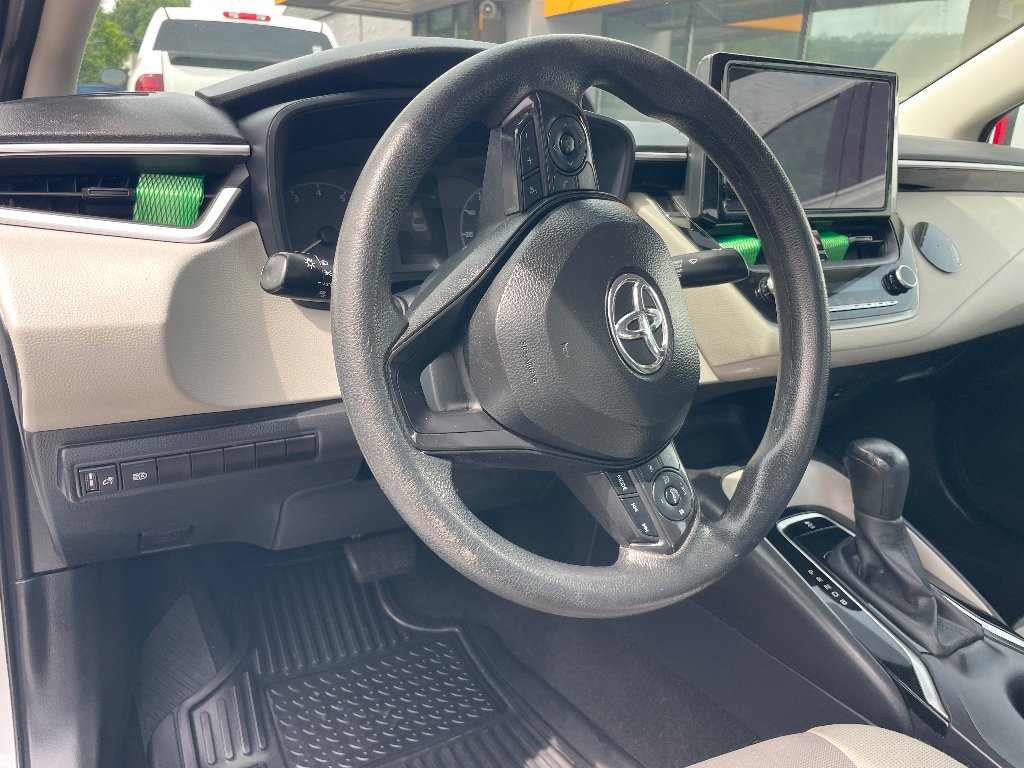 Used 2024 Ice Cap Toyota LE image 8