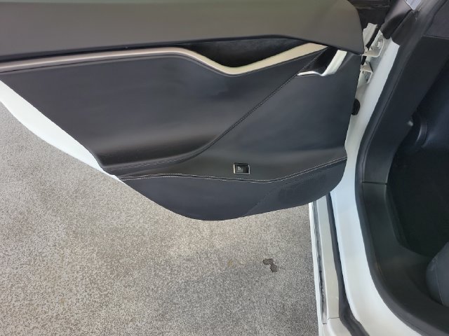 Used 2021 Pearl White Multi-Coat Tesla Long Range image 11