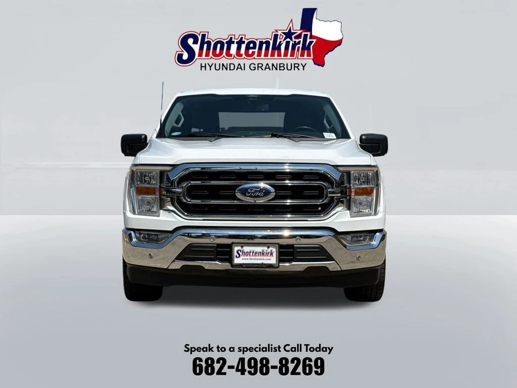 Used 2022 White Ford XLT image 2