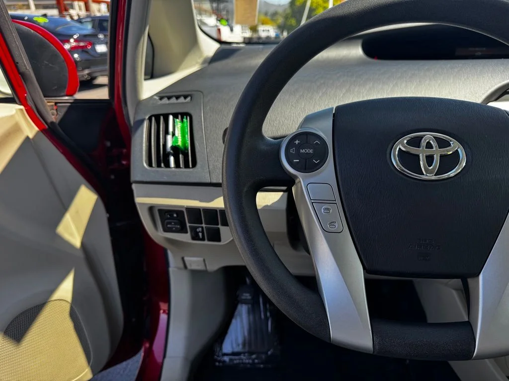 Used 2013 Red Toyota Two image 24