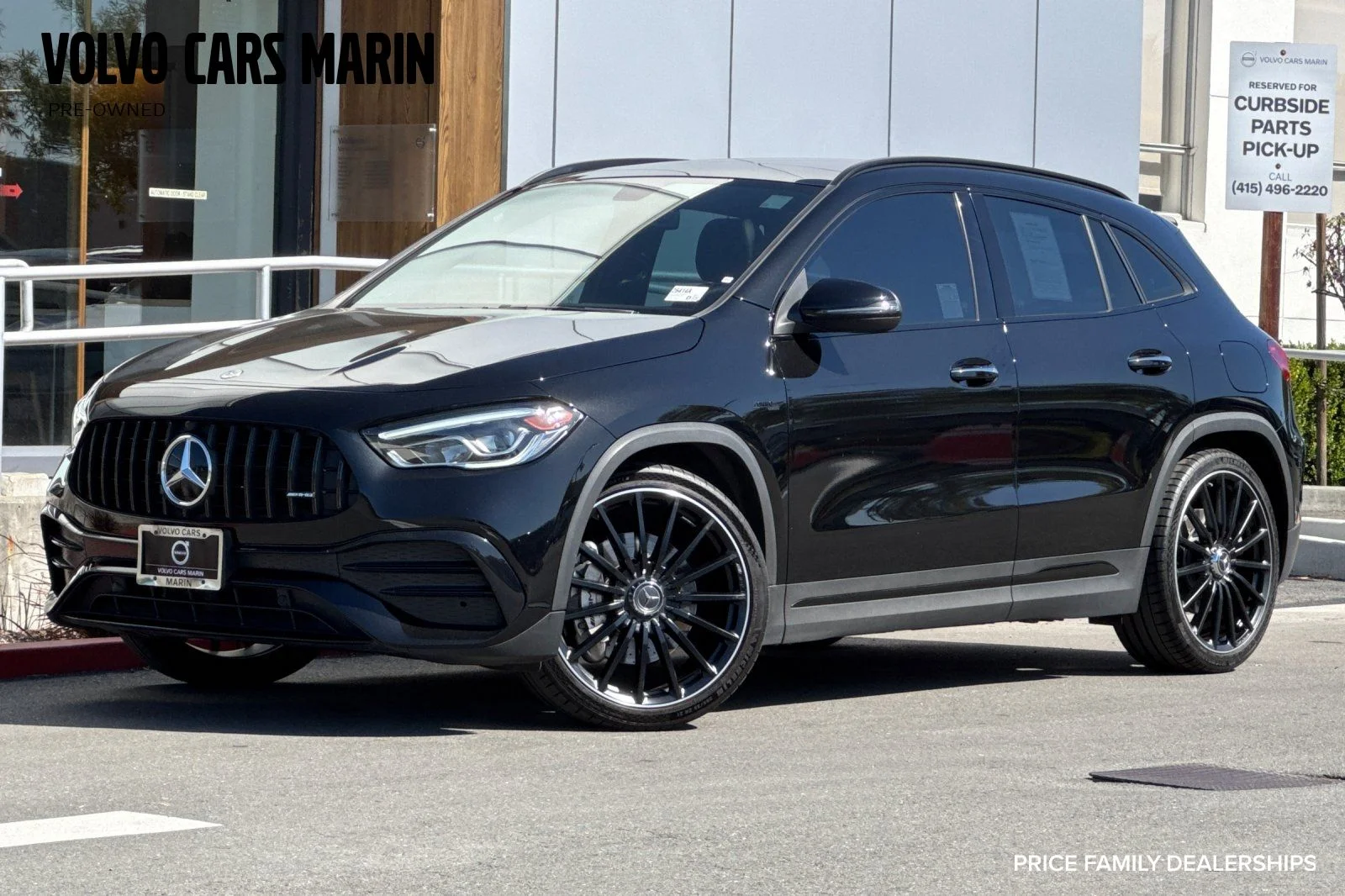 Used 2022 Black Mercedes-Benz 4MATIC® image 1
