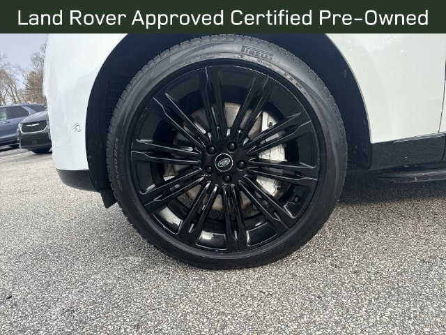 Certified Used 2023 Fuji White Land Rover SE image 16