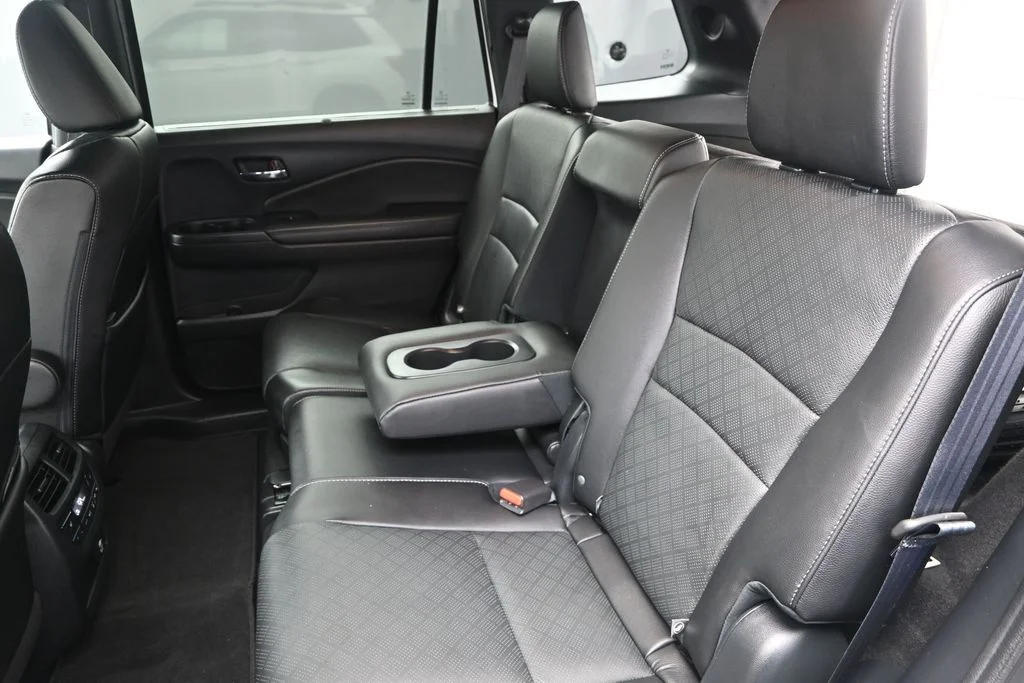 Used 2020 Platinum White Pearl Honda Touring image 15