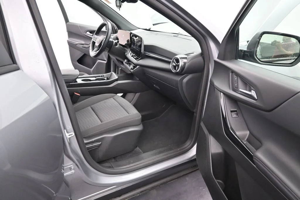 Used 2025 Gray Chevrolet LT image 19