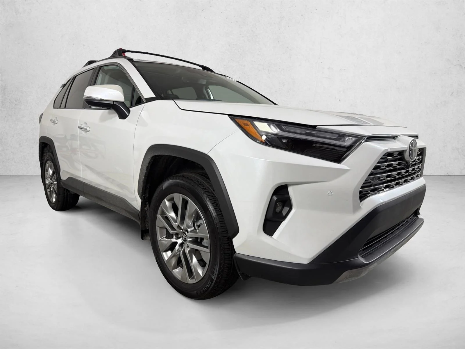 Used 2024 Wind Chill Pearl [ Toyota Limited image 1