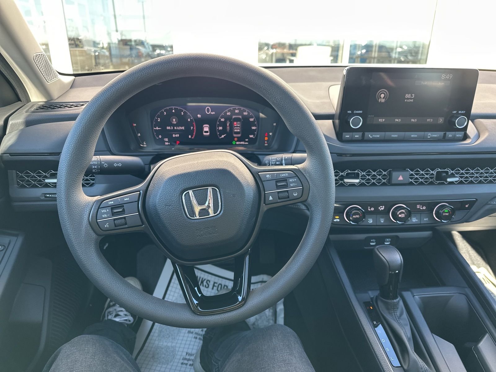 Certified Used 2025 Black Honda SE image 33