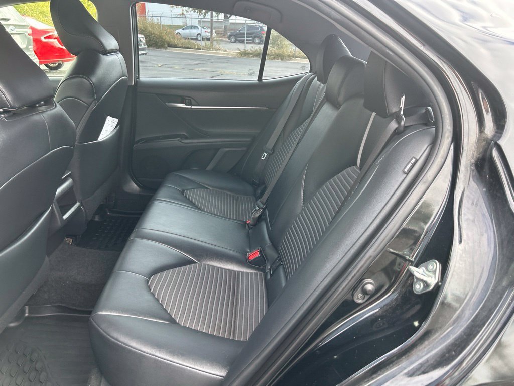 Used 2018 Midnight Black Metallic Toyota SE image 16