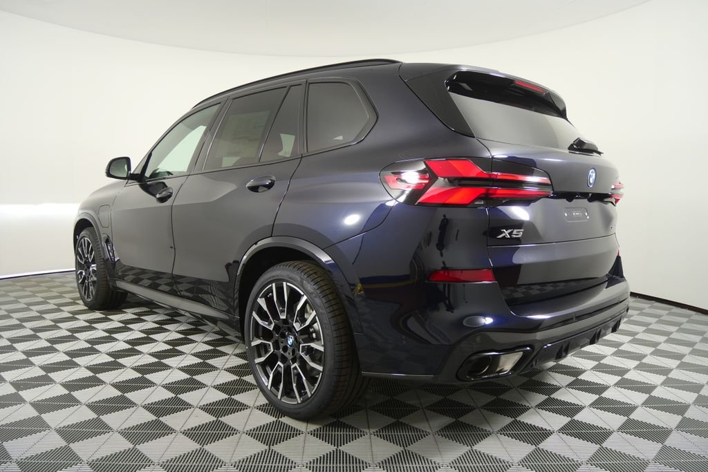 New 2026 Carbon Black Metallic BMW xDrive50e image 5