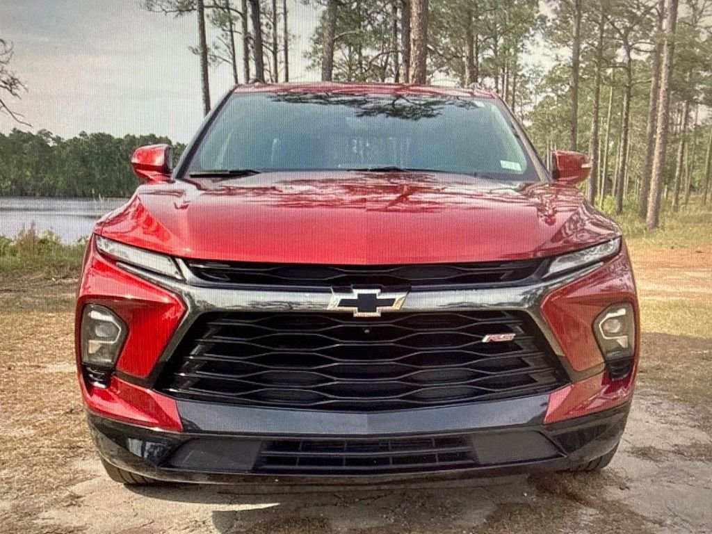 Used 2023 Red Chevrolet RS image 2