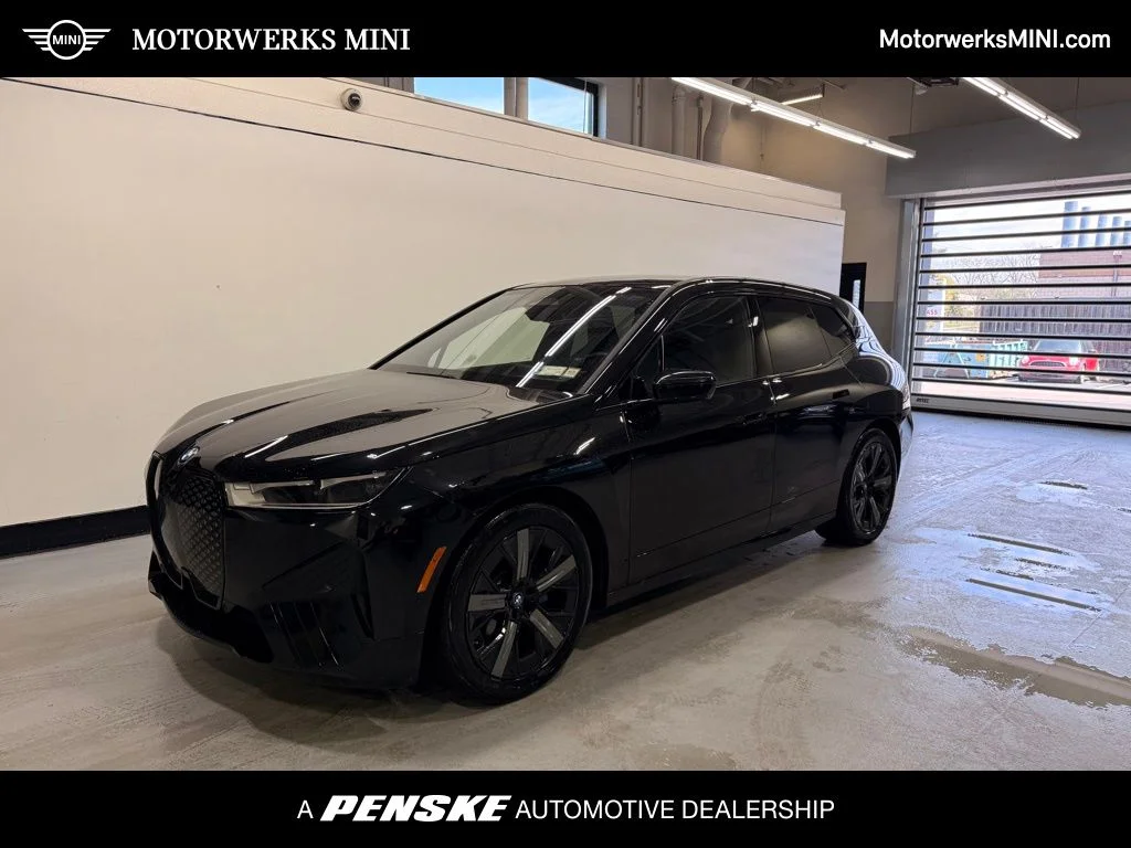 2023 BMW iX xDrive50's photo