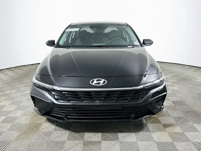 New 2026 Black Hyundai SE image 8