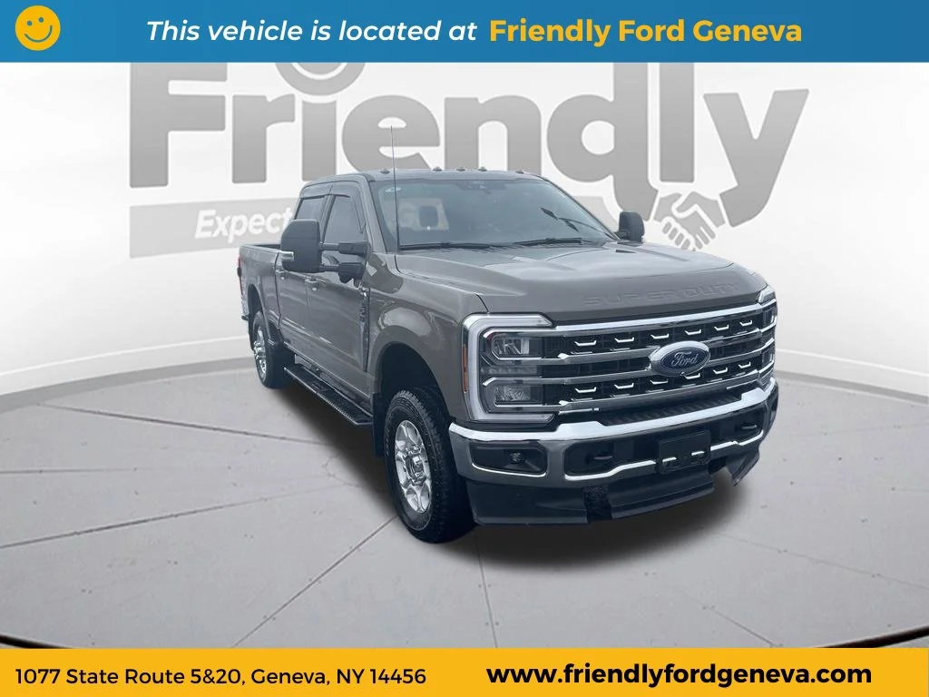 Used 2026 Gray Ford XLT image 3