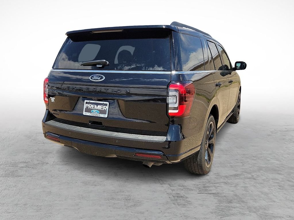 Used 2023 Black Ford Limited image 10