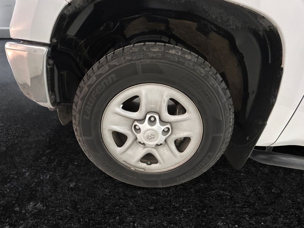 Used 2021 White Toyota SR5 image 27