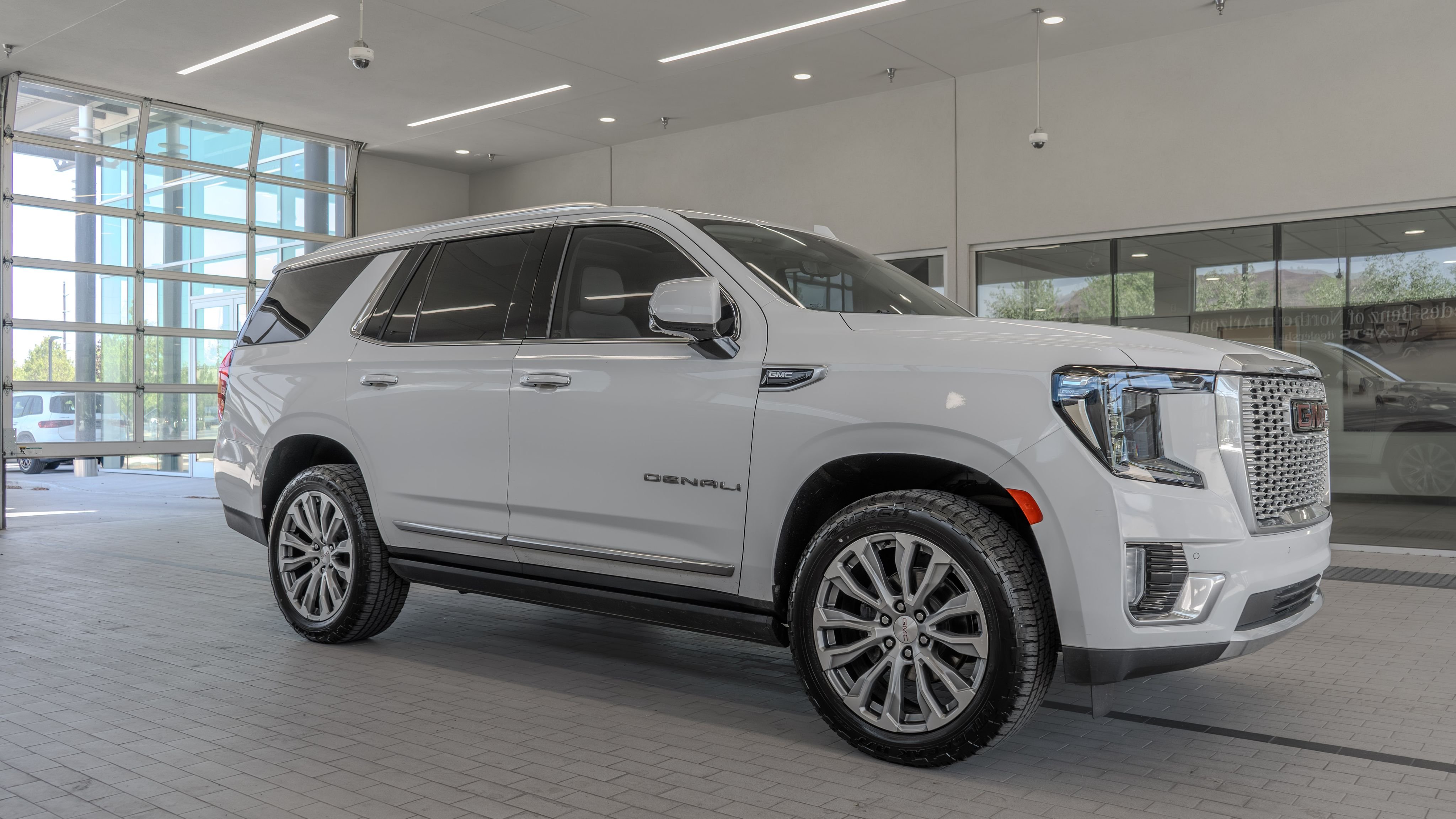 Used 2021 Summit White GMC Denali image 12