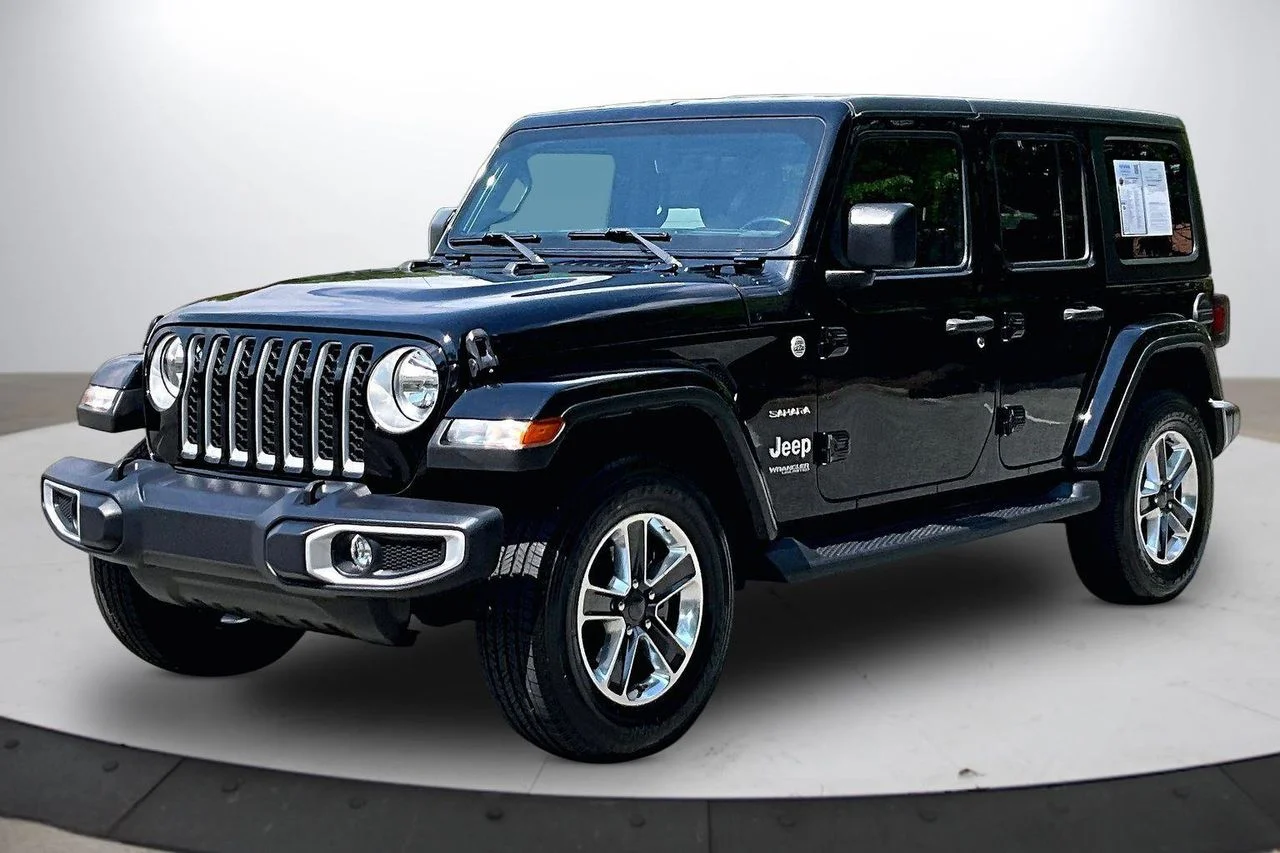 Certified Used 2022 Black Jeep Sahara image 4