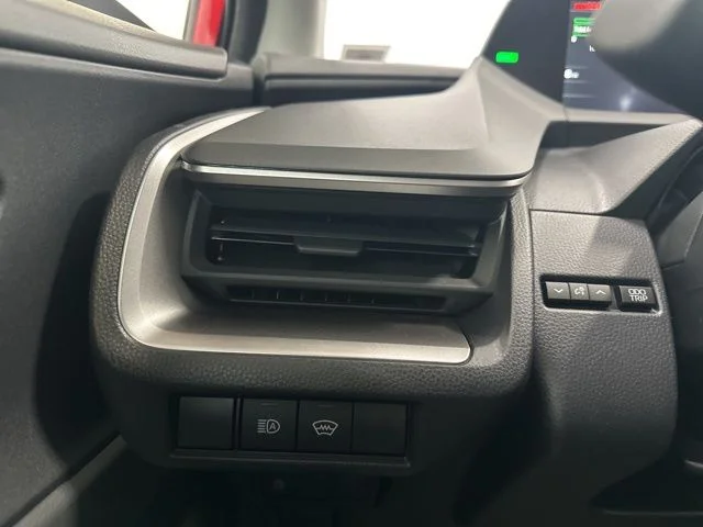 2026 Toyota Prius LE - Photo 14
