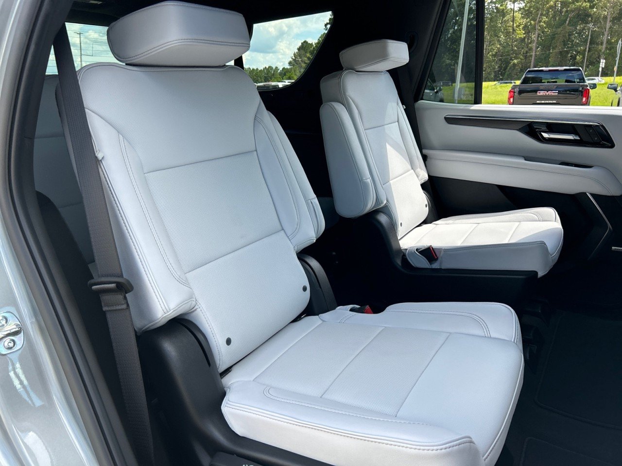 New 2026 Sterling Gray Metallic Chevrolet Premier image 18
