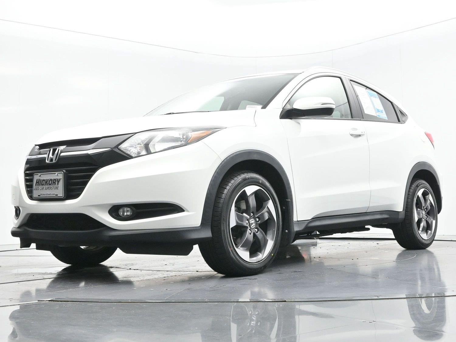 Used 2018 White Orchid Pearl Honda EX-L Navi image 45