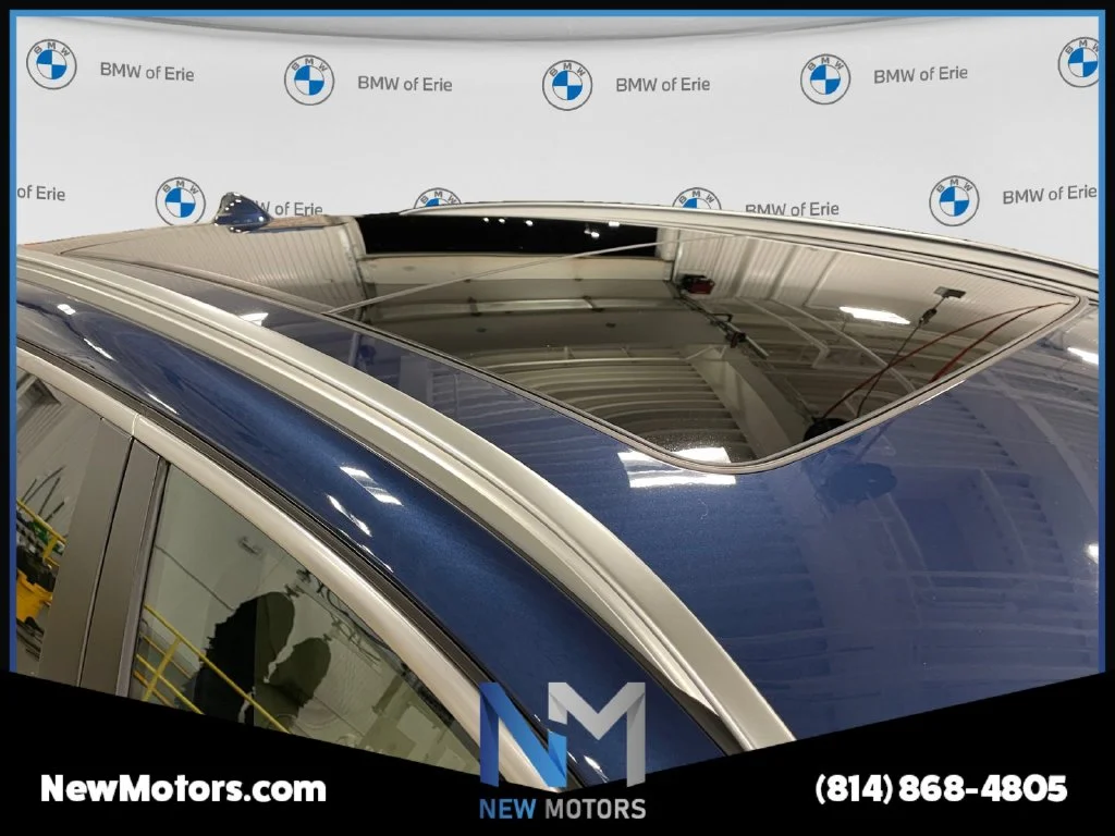 Used 2022 Blue Metallic BMW xDrive30i image 16