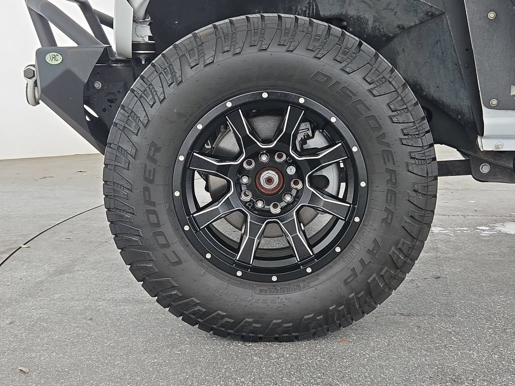 Used 2019 White Jeep Sport S 4x4 image 37