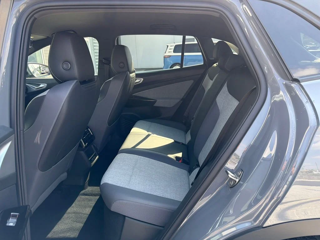 Certified Used 2025 Gray Volkswagen Pro image 14