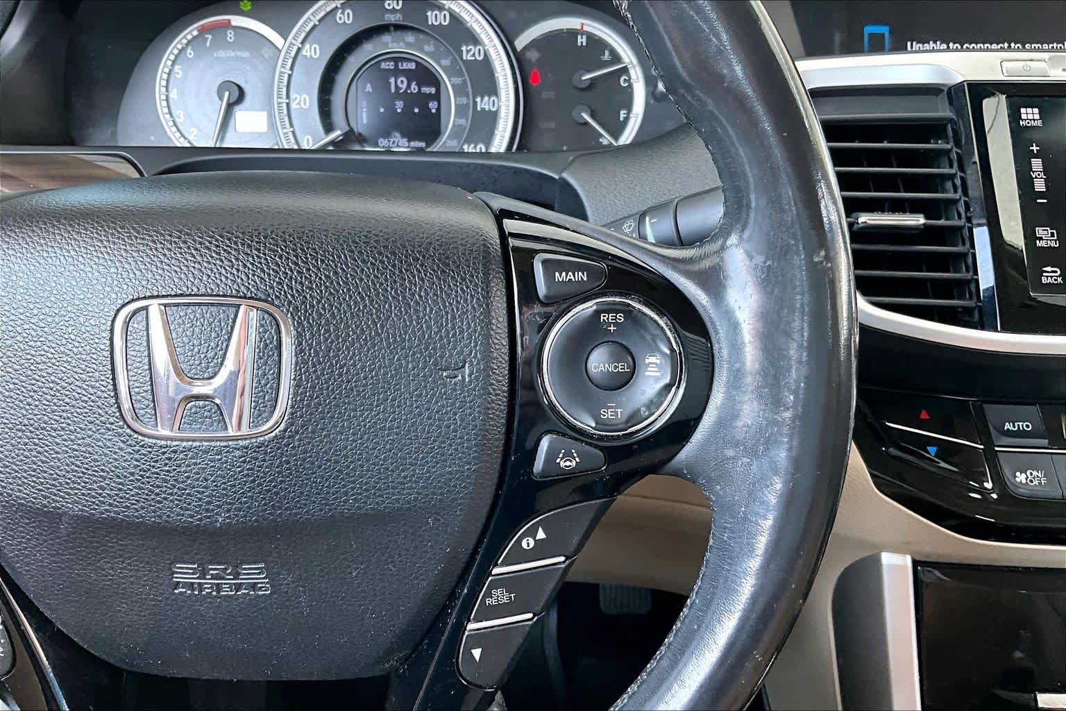 Used 2017 White Orchid Pearl Honda Touring image 25
