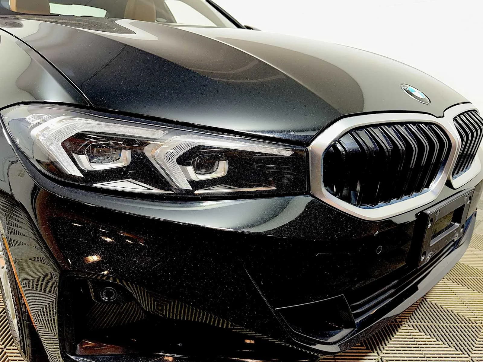 Used 2024 Jet Black BMW 330i xDrive image 25