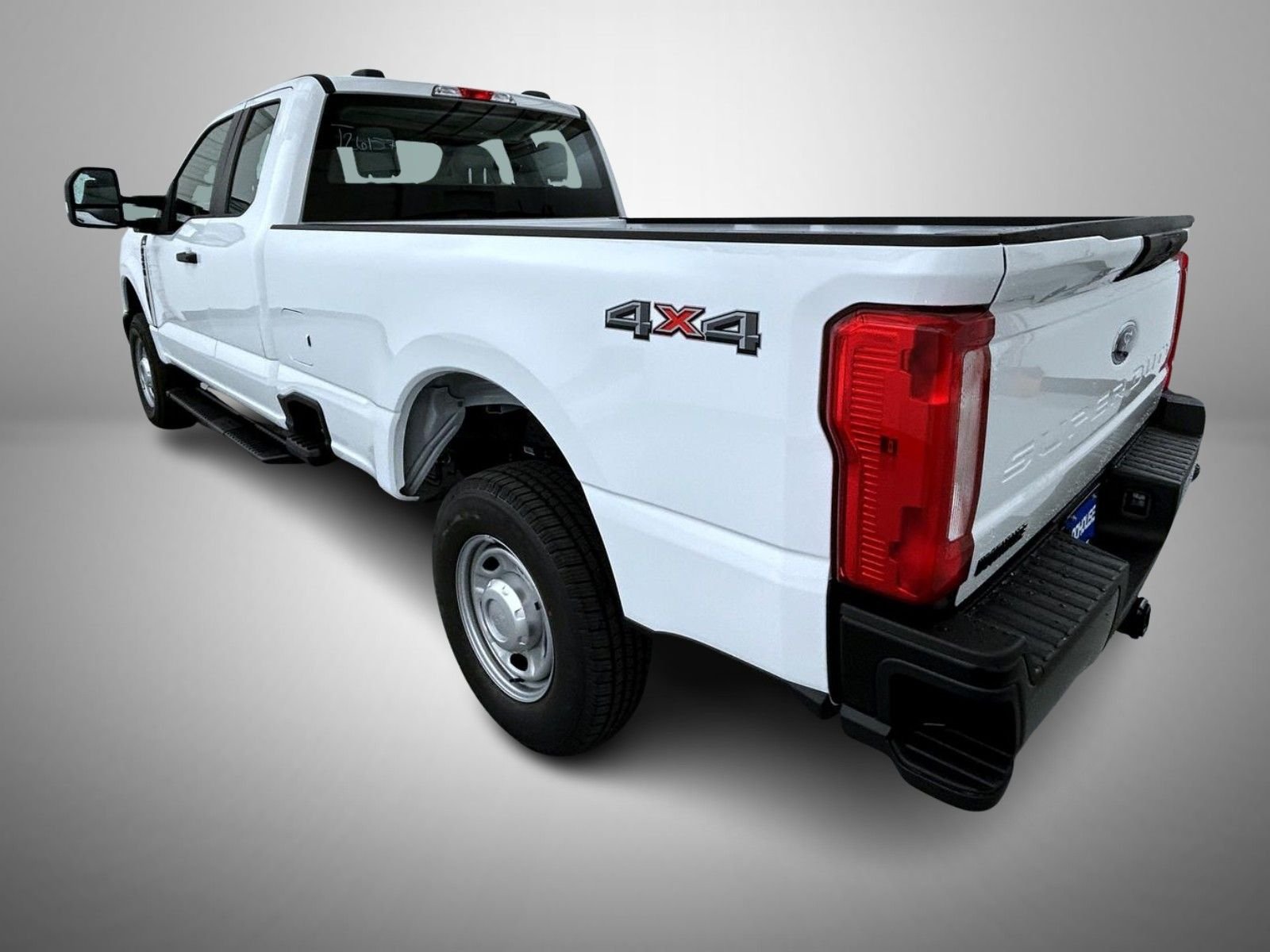 New 2026 Oxford White Ford XL image 7