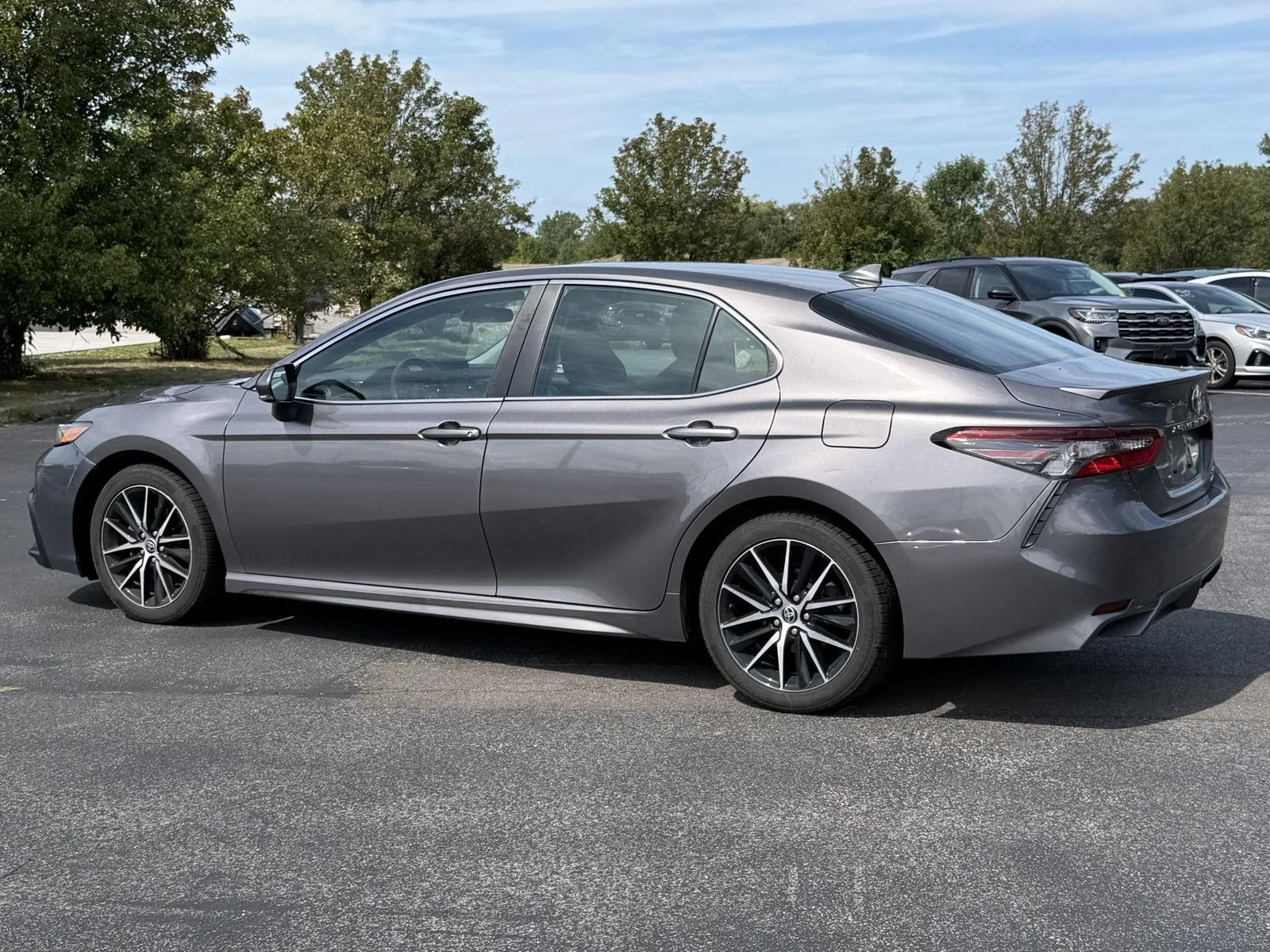 Used 2023 Predawn Gray Mica Toyota SE image 5