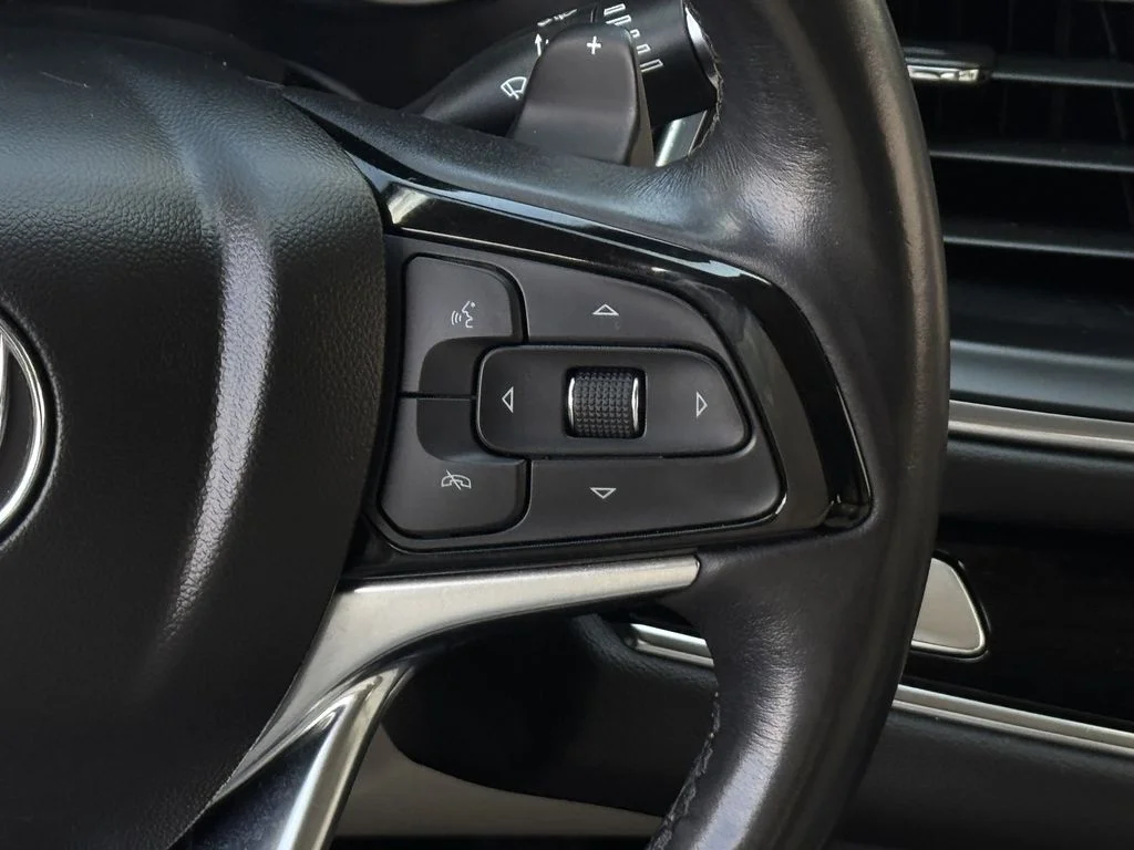 Used 2023 White Buick Avenir image 16