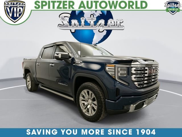 2022 GMC Sierra 4WD Crew Cab Short Box Denali's photo