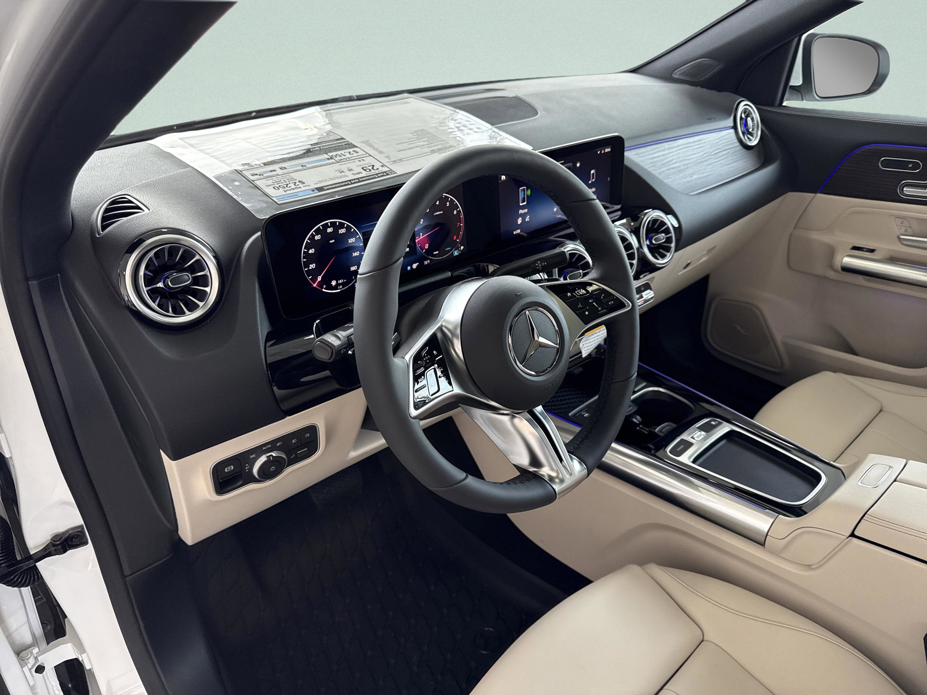 New 2026 Polar White Mercedes-Benz GLA 250 image 13