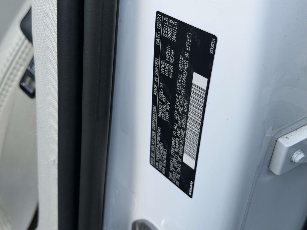 Used 2023 White Volvo Ultimate image 26