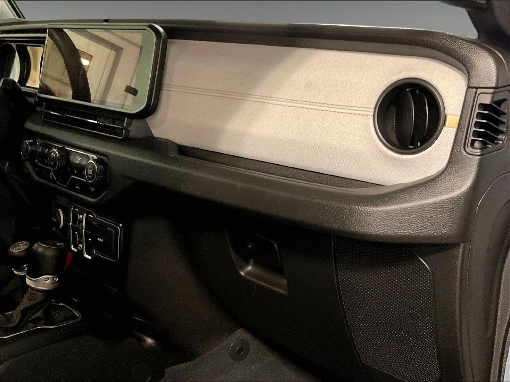 Used 2024 Gray Jeep Sport S 4xe image 13