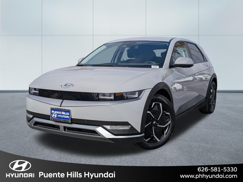 Certified Used 2024 Gray Hyundai SEL image 1