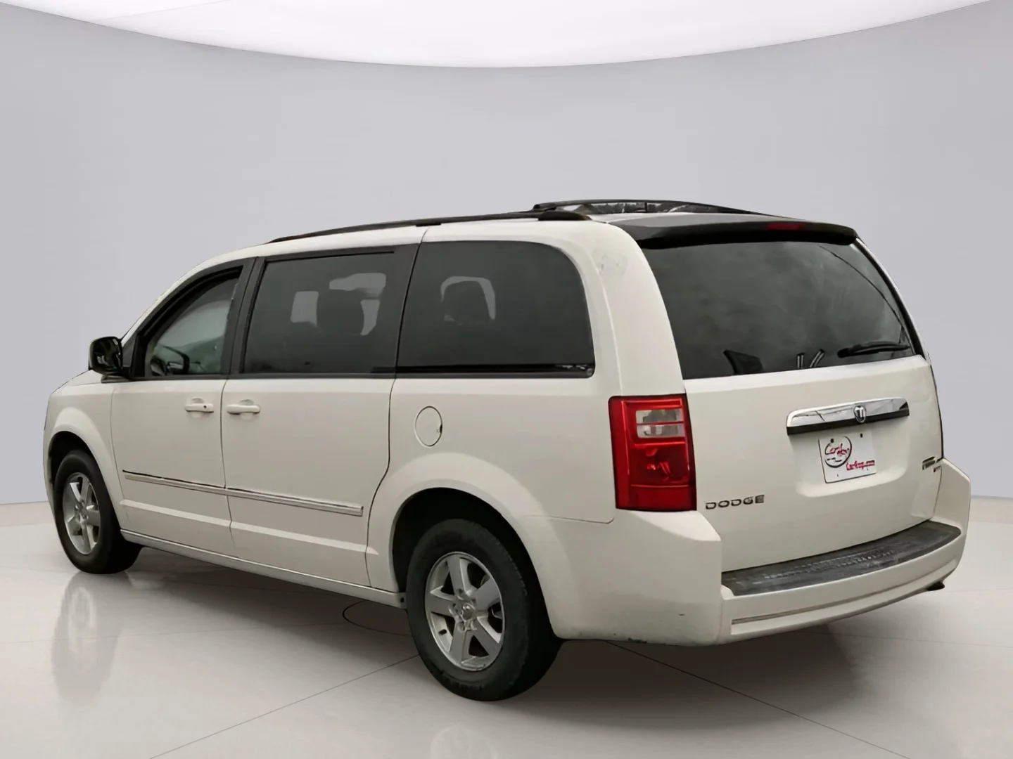 Used 2009 White Dodge SXT image 8
