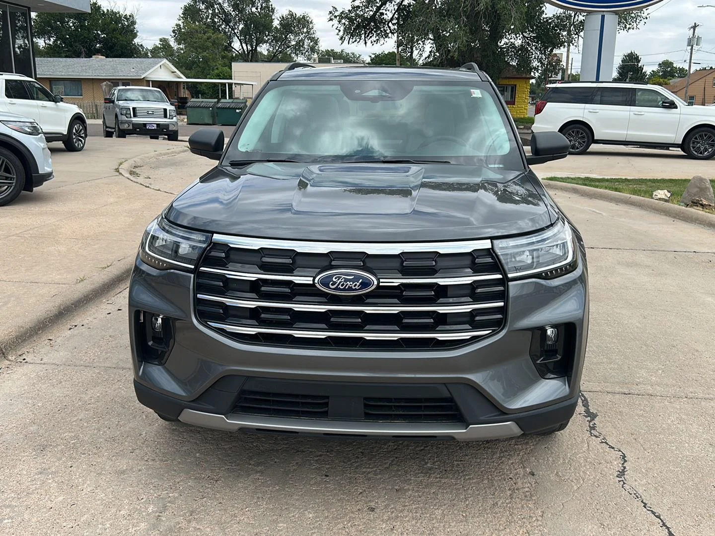New 2026 Carbonized Gray Metallic FORD Active image 4