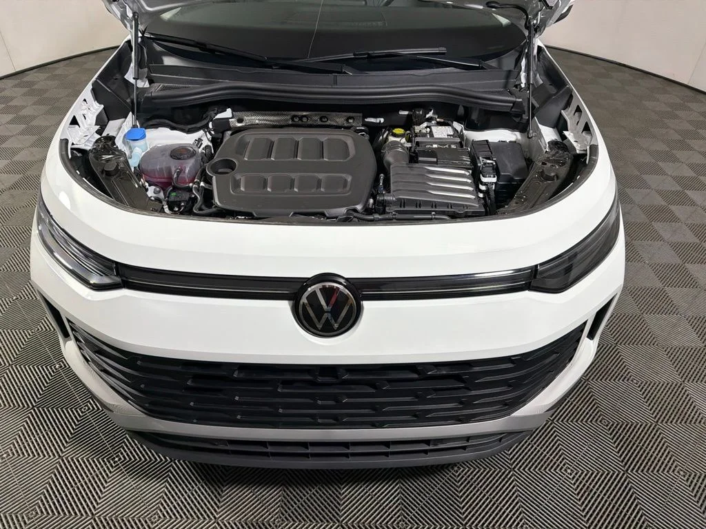 New 2026 White/off-white Volkswagen 2.0T SE image 25