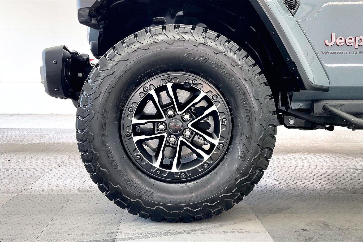 Used 2026 Anvil Clearcoat Jeep Rubicon X image 8