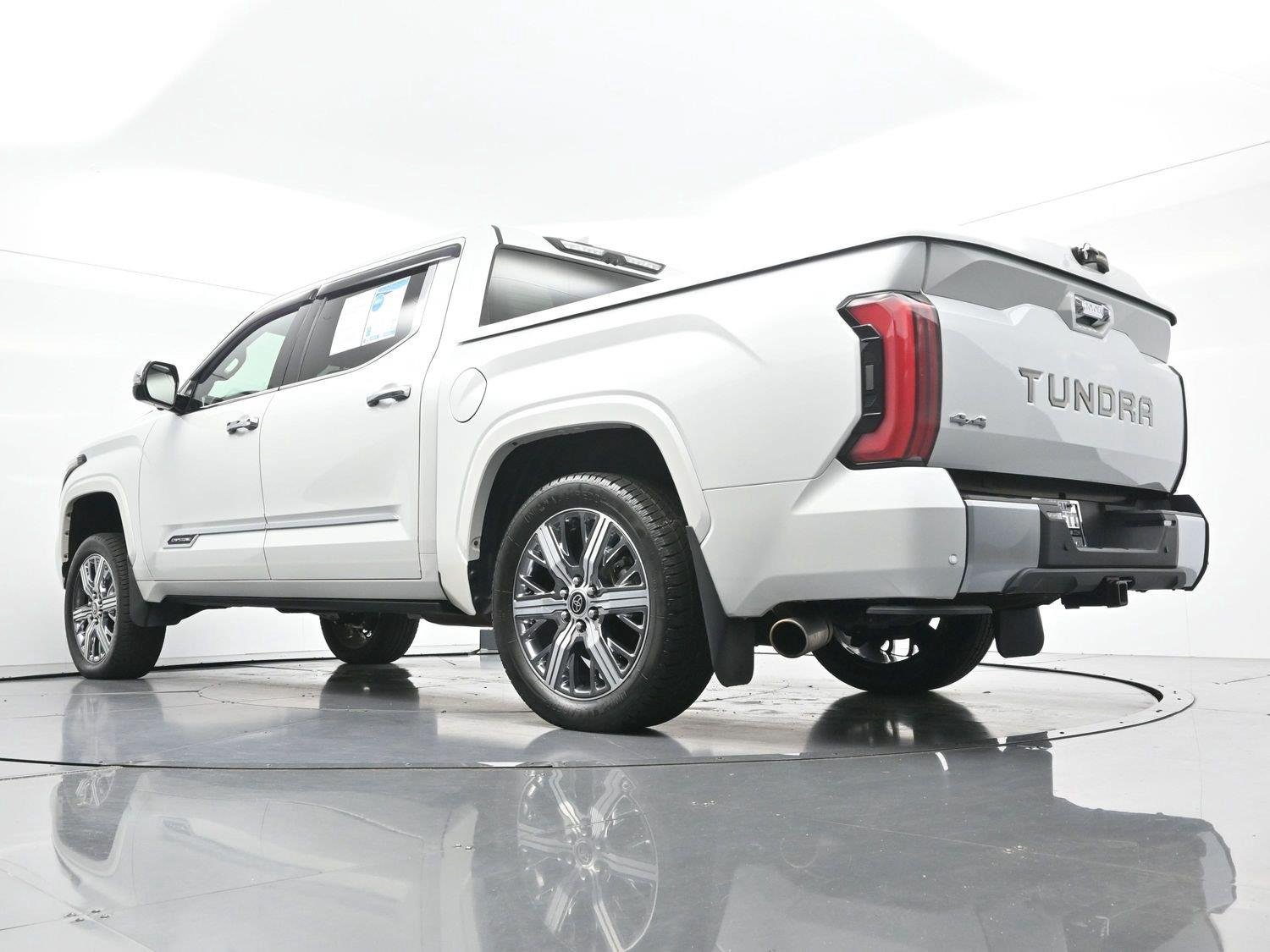 Used 2023 White Toyota Capstone Hybrid image 49