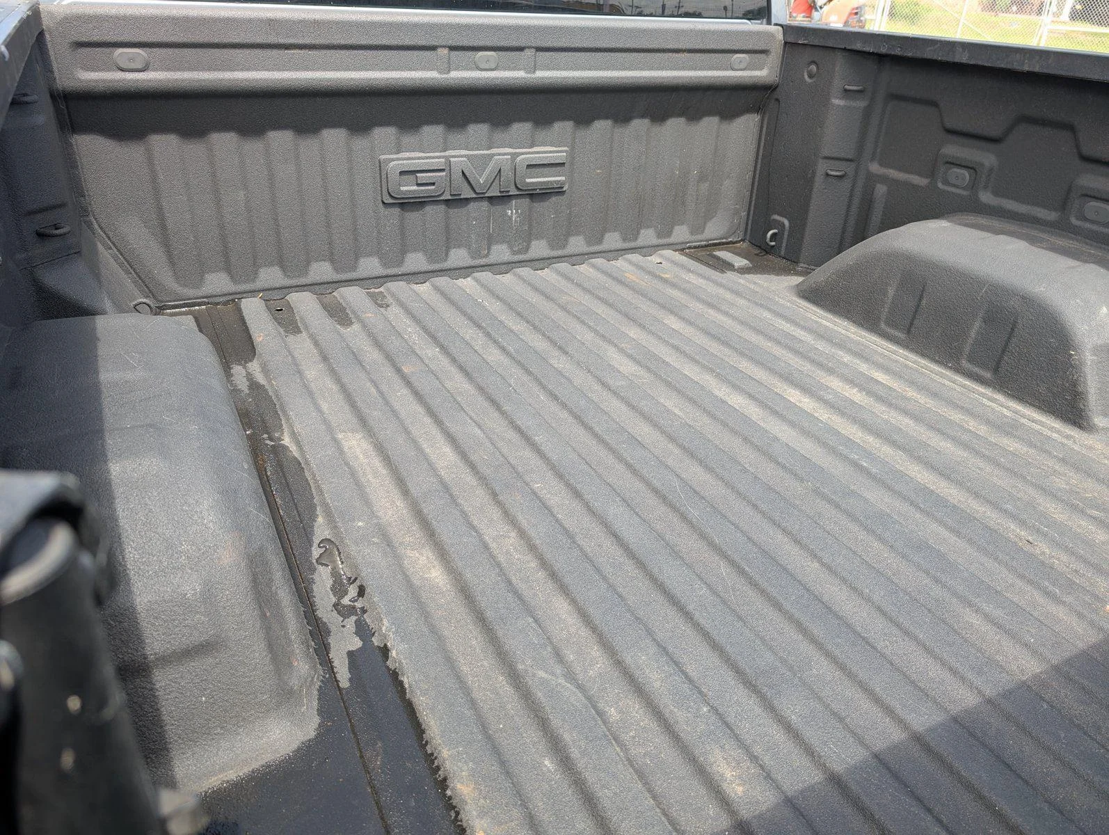 Used 2022 Satin Steel Metallic GMC Elevation image 35