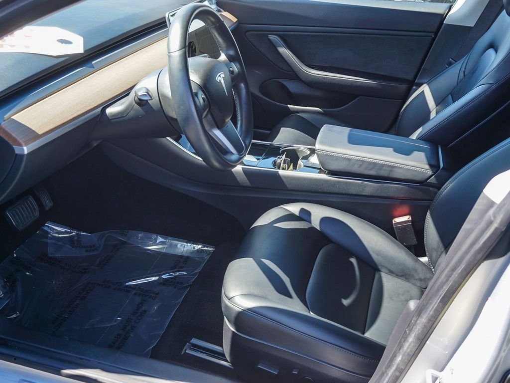 Used 2018 Gray Tesla Long Range image 17
