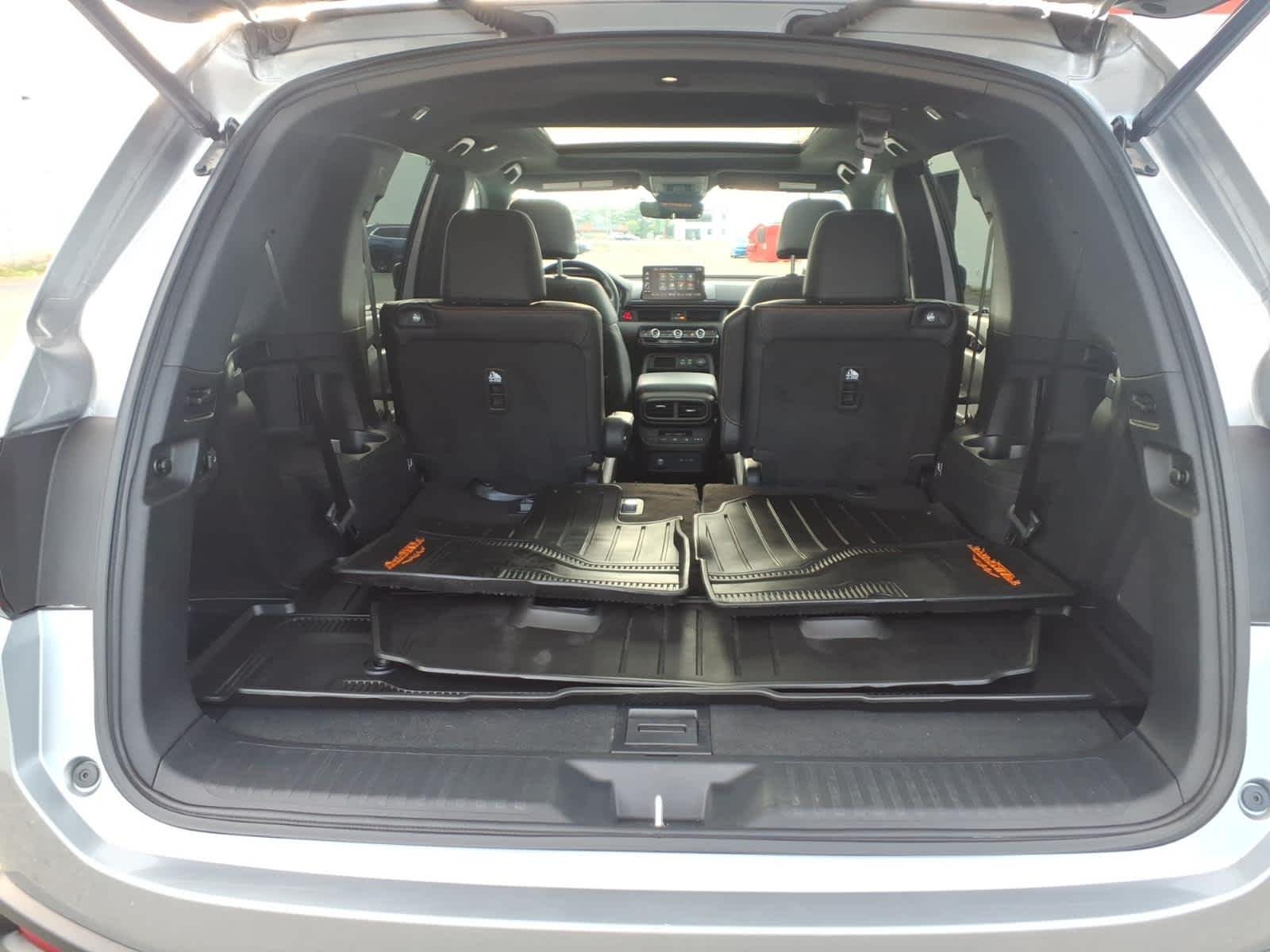 Certified Used 2024 Lunar Silver Metallic Honda TrailSport image 10