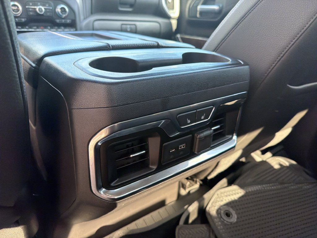 Used 2020 White GMC Denali image 36