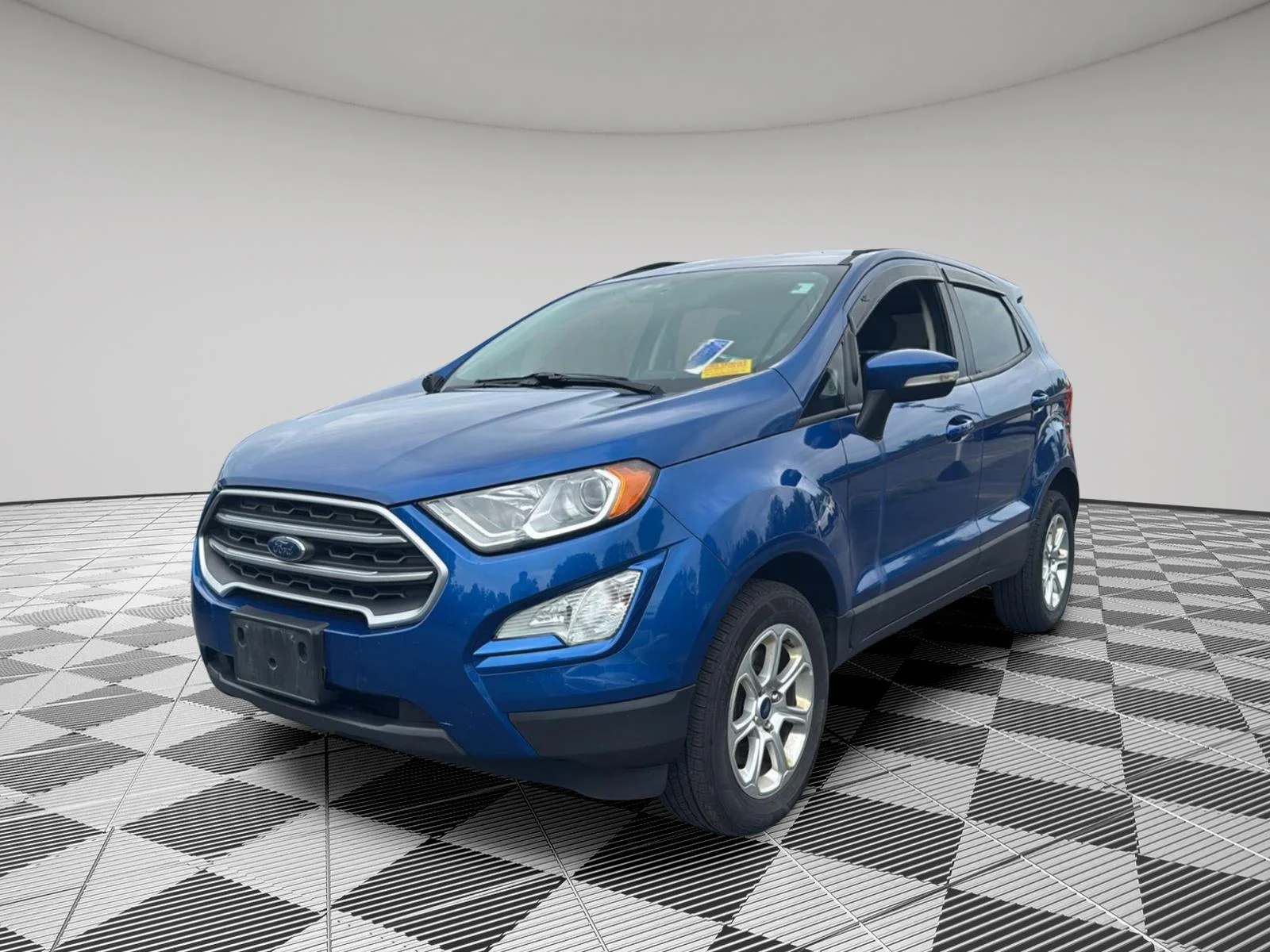 Used 2019 Lightning Blue Ford SE image 5