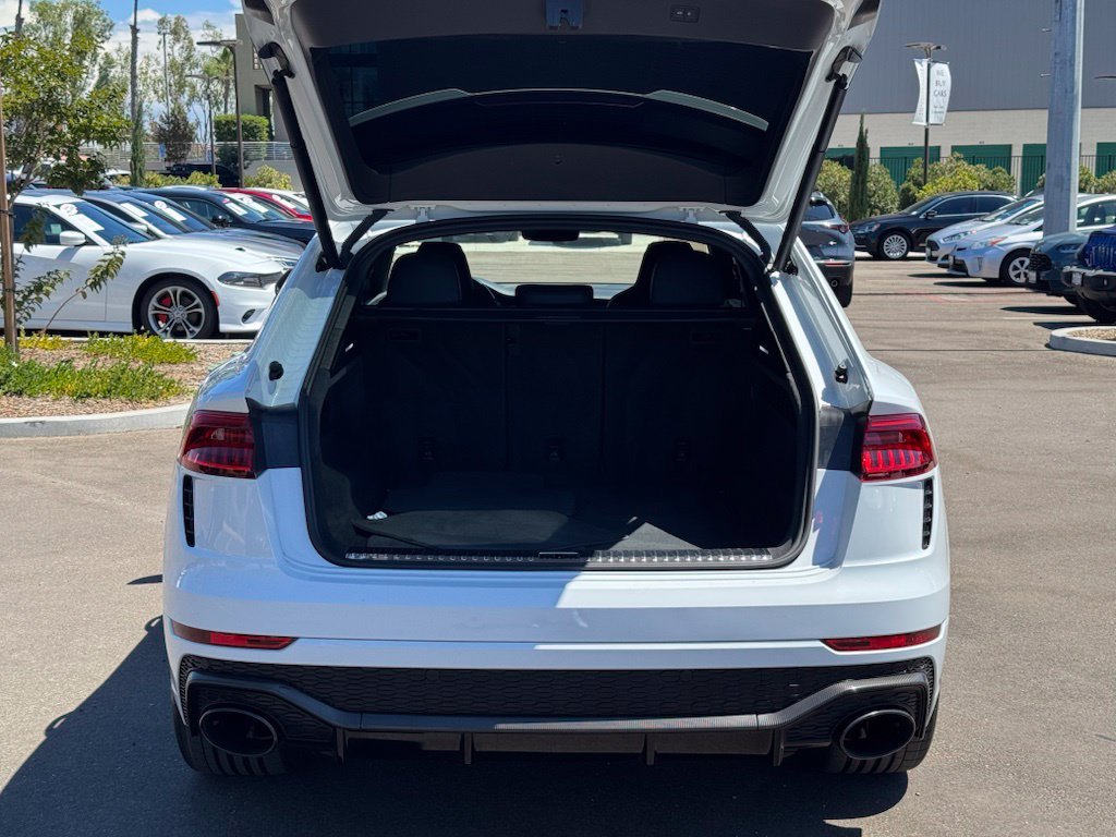 Used 2023 Glacier White Audi 4.0T image 22