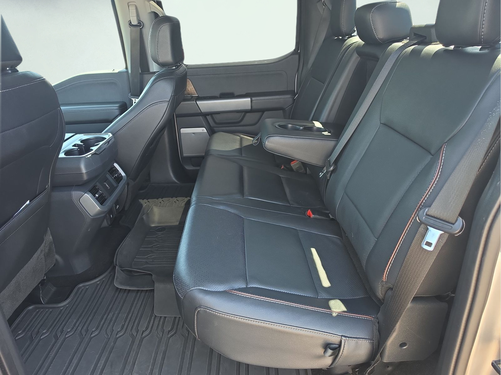 Used 2022 Iconic Silver Metallic Ford Lariat image 17